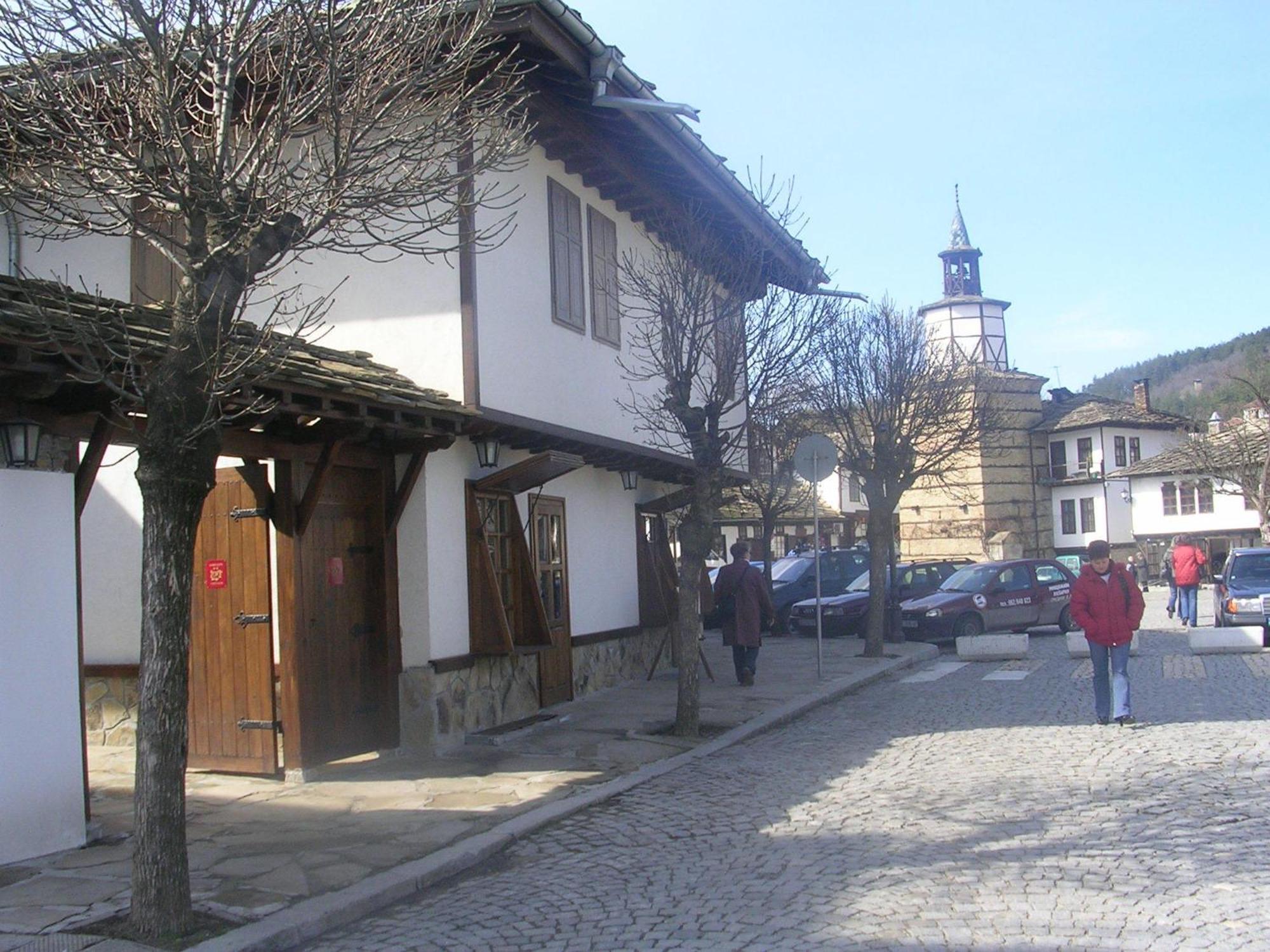 Art - M Gallery Tryavna Exterior photo